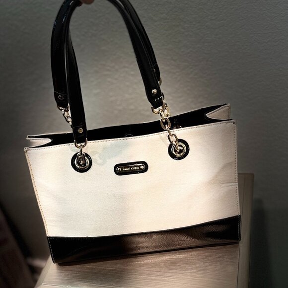Anne Klein Women's Handbag - Picture 1 of 10